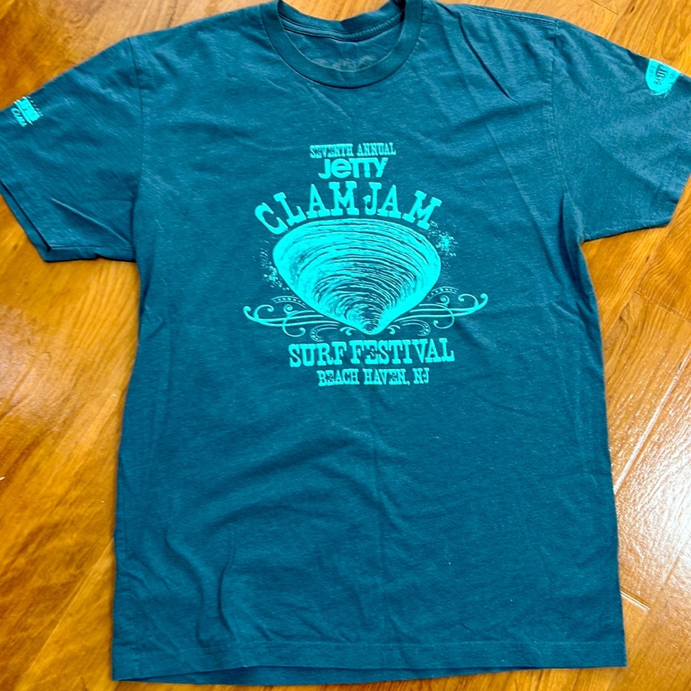5 for $25 - Unisex jetty clam jam T-shirt, size medium